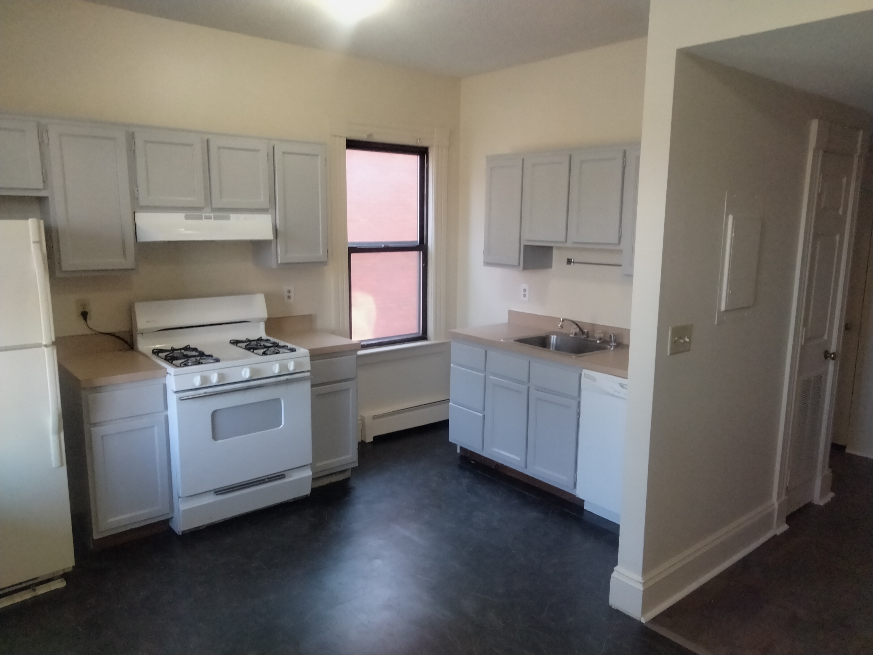 54-56 Congress Street - 56C-202
