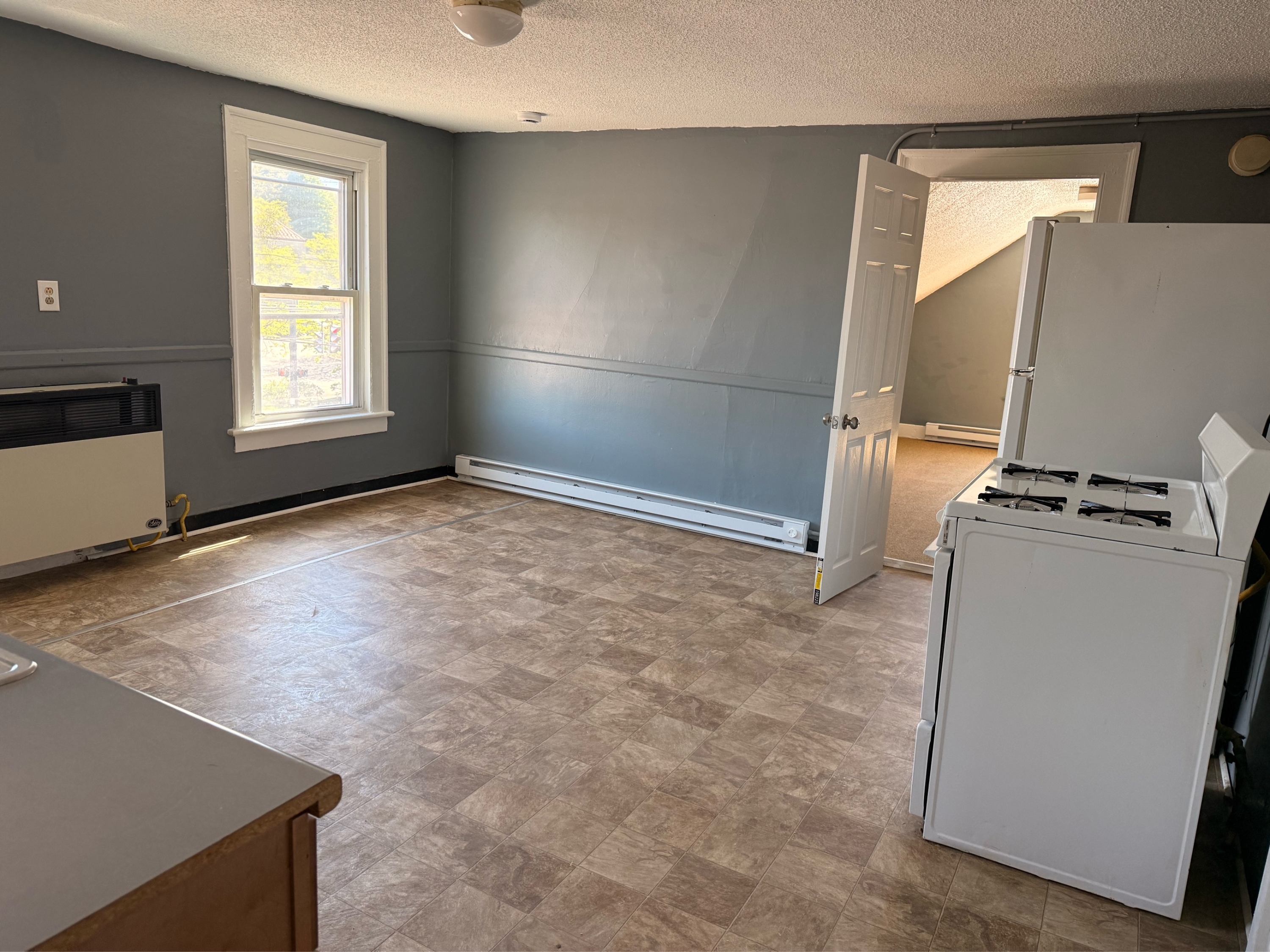 167 East Main Street - 3E