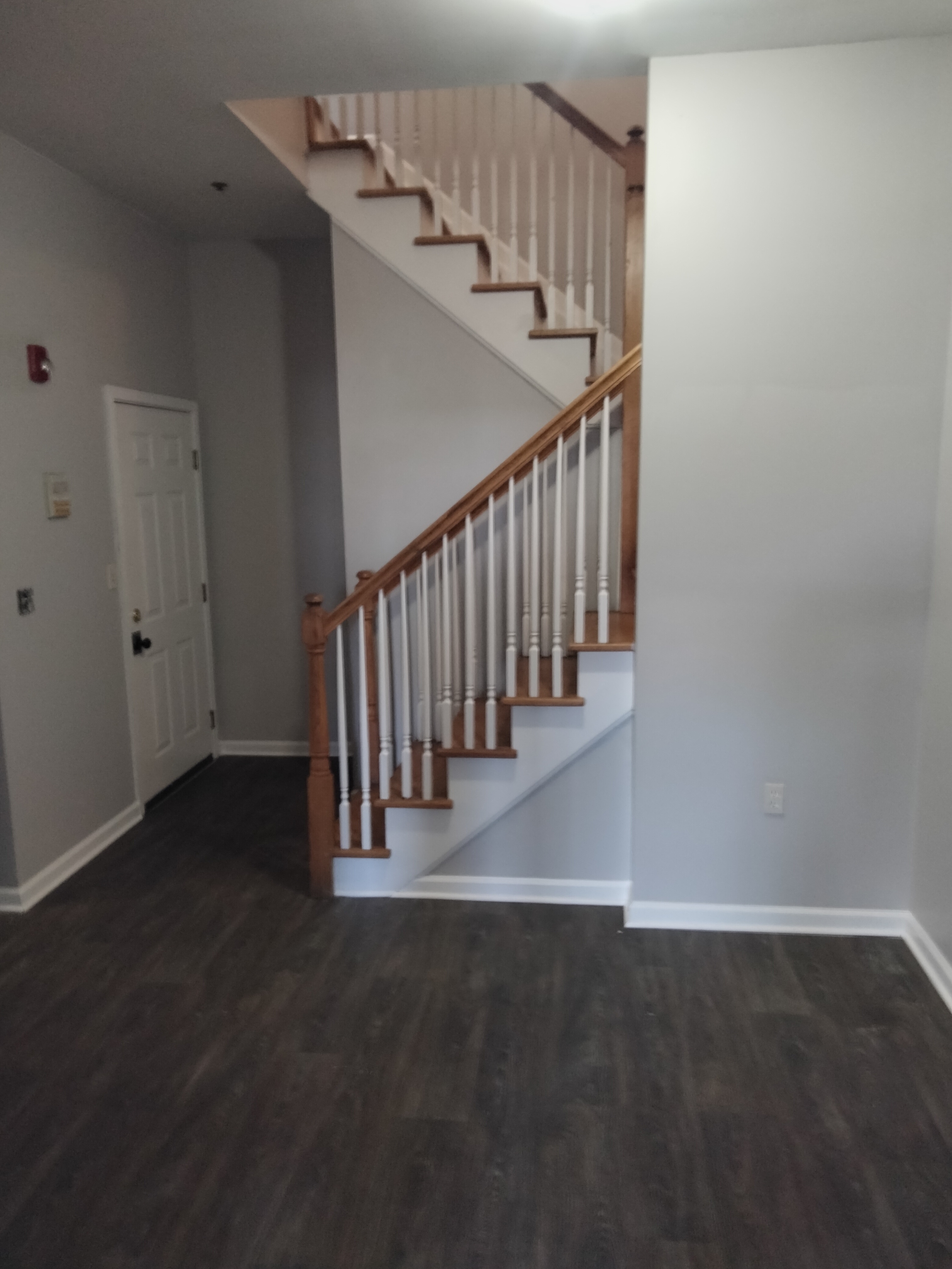 588-612 East Main - 598 D